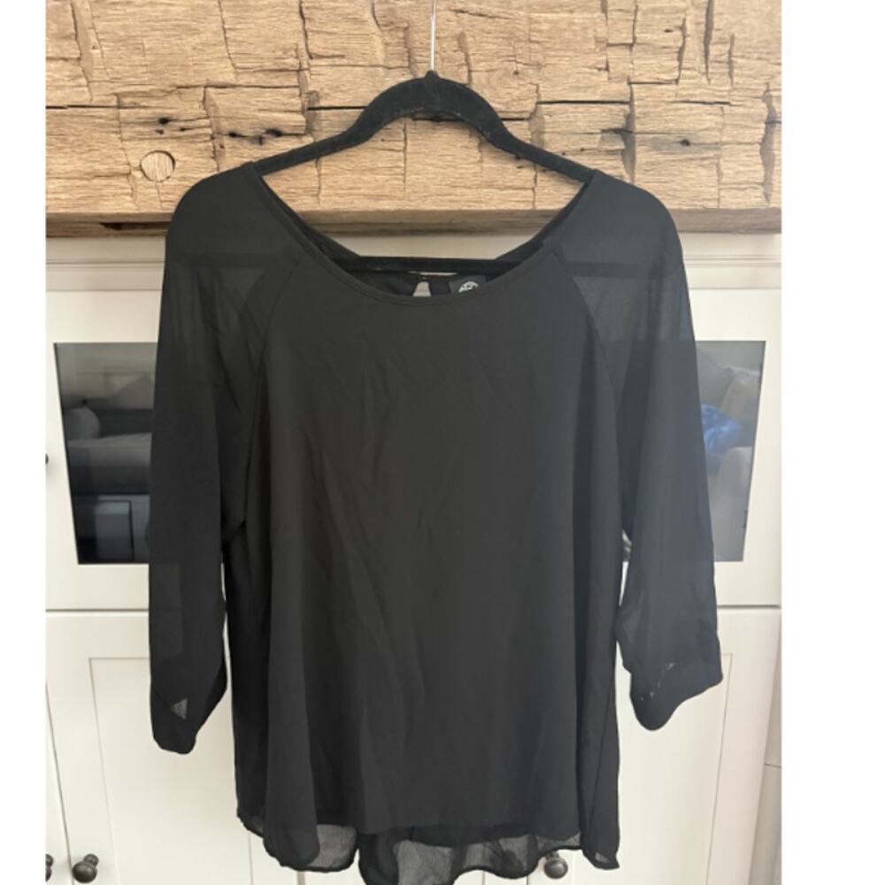 Bobeau Black Sheer Chiffon Blouse Sz L Long Sleeve Keyhole Back Lined Top